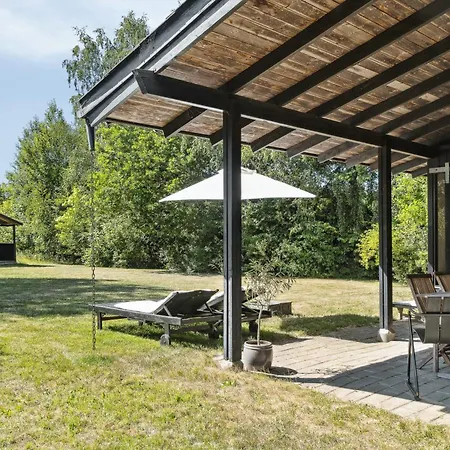 Find Roen I Originalt 60'er Hus